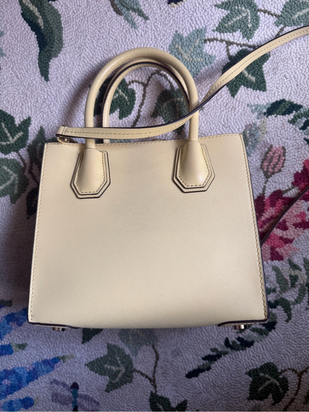 Michael Kors Pale Yellow / Butter Yellow Saffiano Mini Satchel - Picture 5 of 9